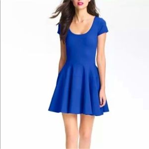 Felicity & Coco Scoop Neck Flare Dress M